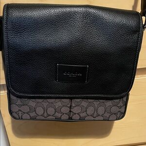 Coach Black and Gray Men/Women/Unisex Spirit Messenger Crossbody Bag